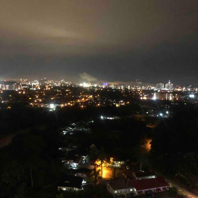 Apartment Mishal's Homestay-vista Bangi Service *